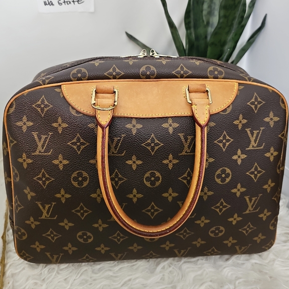🔥 Beautiful Condition🔥 Authentic Louis Vuitton Deauville - Picture 2 of 16